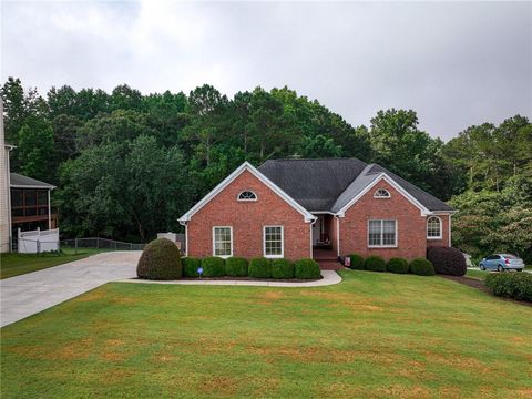 A home in Dacula