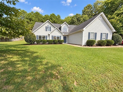 Homes For Sale - 4238 Riviere Point<br/> Gainesville, GA 30507