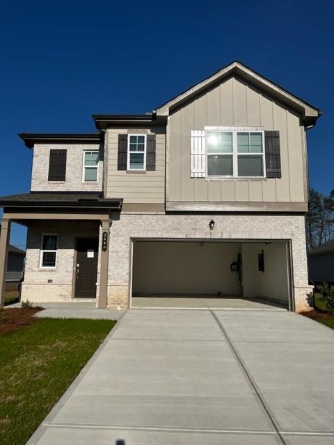 Come see this large, beautiful home, now on the market in Loganville! Traditional 6 BR / 3 BA , featuring 1 Bedroom on main floor with 5 Large Secondary Bedroom’s Upstairs including a huge Oversized Primary Suite w/ Large sitting area, the perfect space to relax. The primary bathroom is fully equipped with a shower, double sinks, walk in closet and plenty of under sink storage. Home also has Formal Living Room, Separate Large Dining Room, Eat-In with view to Family Room. In addition to that the backyard is the perfect spot to make your own and enjoy.
All utilities will be taken paid by Tenant including Internet/Cable, Gas, Electricity, Water & Sewer, Trash, Pest, and Lawn maintenance. No Smoking inside the home. Pets are allowed with Nonrefundable pet fee of $500
