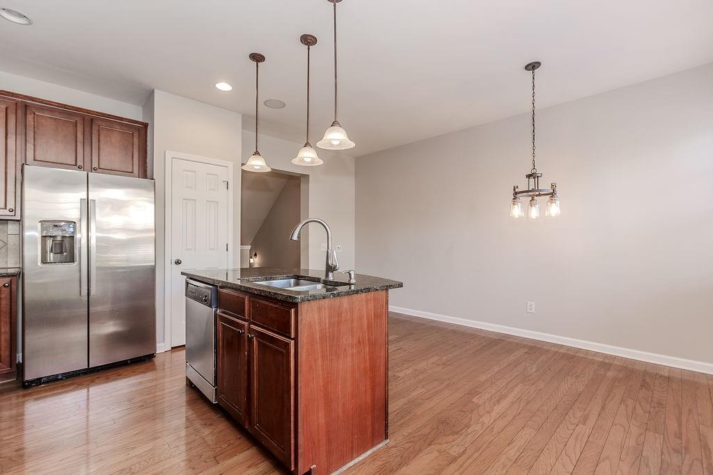 507 Grove Field Court, Suwanee, Georgia image 12