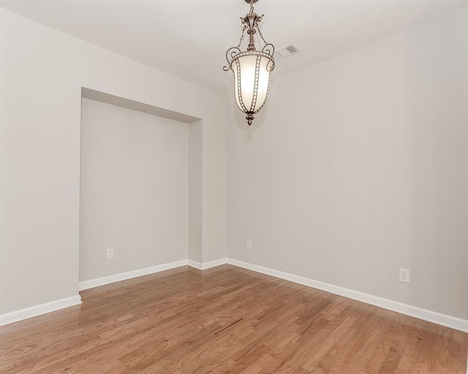 507 Grove Field Court, Suwanee, Georgia image 8