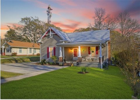 171 NE Broad Street Fairburn GA 30213