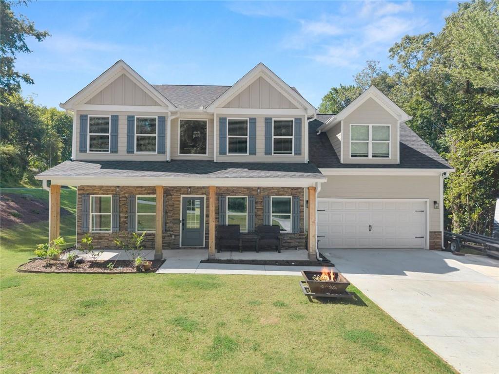 Photo 1 of 50 — 272 Cherry Street, Cornelia, GA 30531