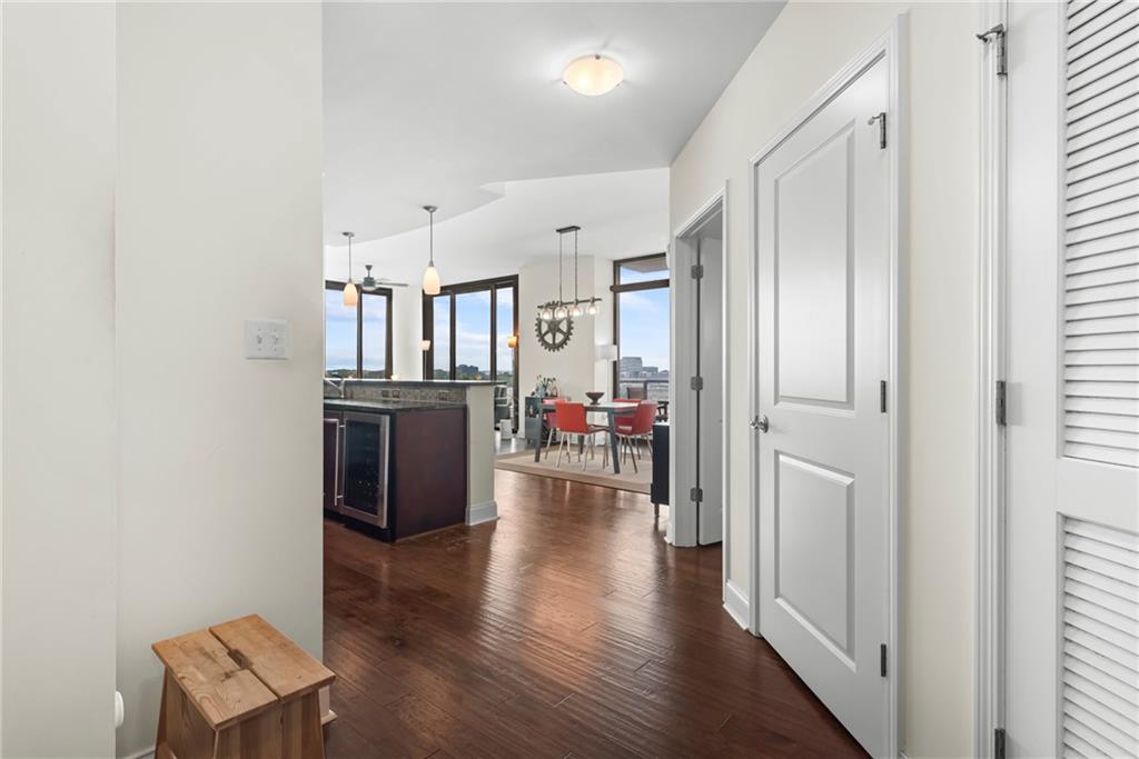 270 17th Street NW 1413