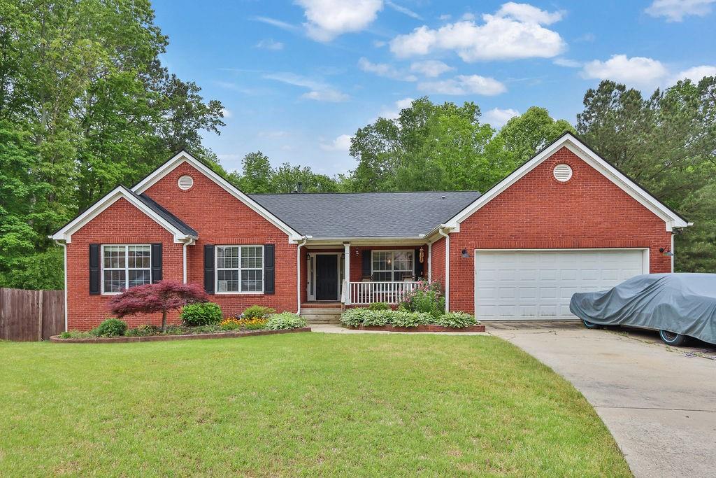 2582 Oak Bluff Drive, Dacula, Georgia image 1