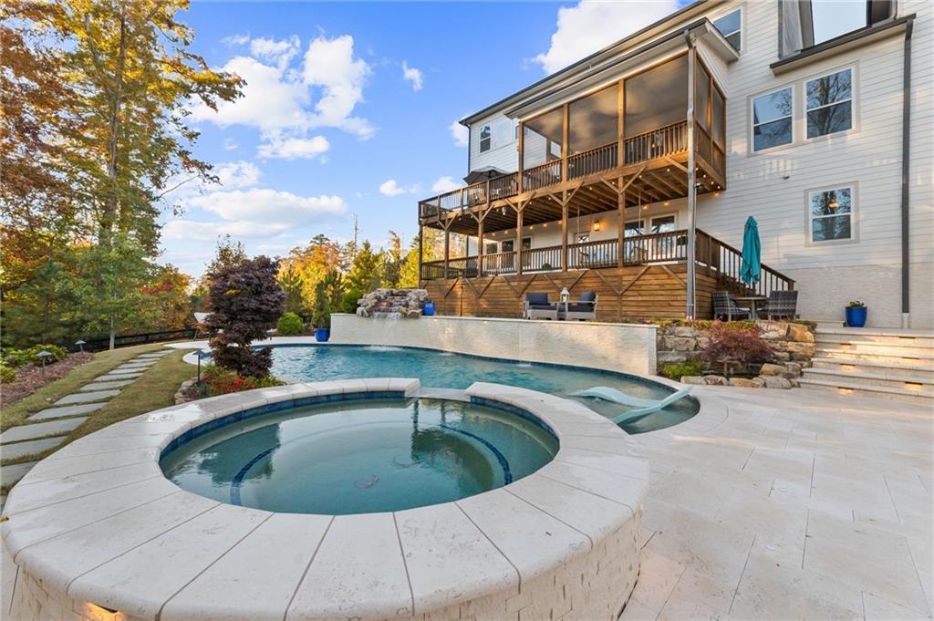 Grand Reserve - Residential