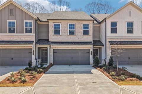 Townhouse For Sale - 5475 Allegro Lane<br/> Hall County, Flowery Branch, GA 30542