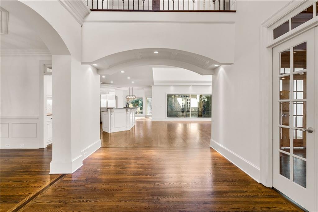 2910 Creek Tree Lane