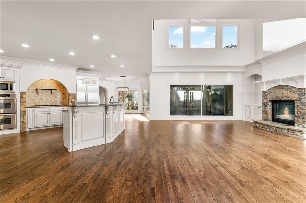 2910 Creek Tree Lane