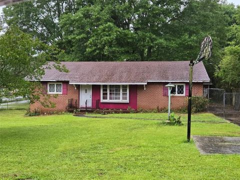 246 Pinetree Circle Griffin GA 30223