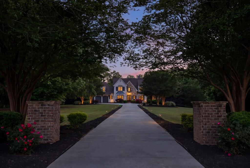 220 Woodbridge Place