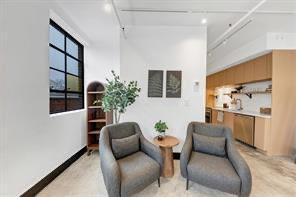 1805 HARVARD Avenue 306