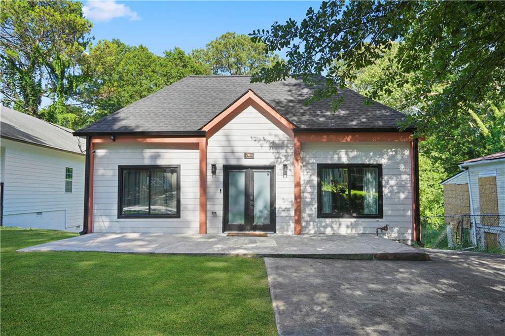 705 S Grand Avenue NW