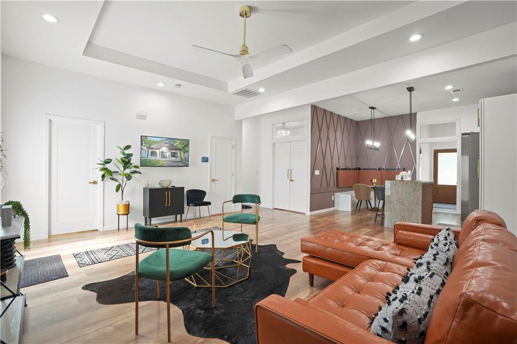 705 S Grand Avenue NW