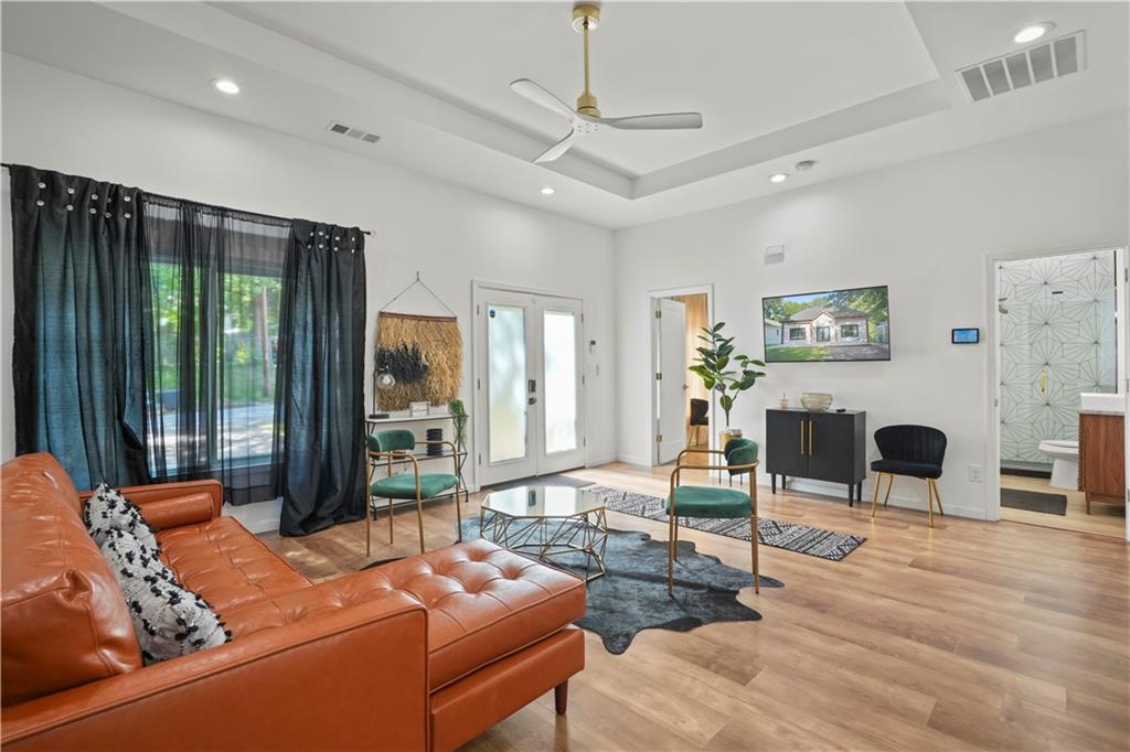 705 S Grand Avenue NW