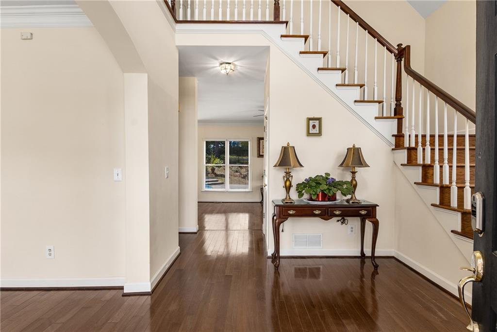 825 Yosemite Drive, Suwanee, Georgia image 9