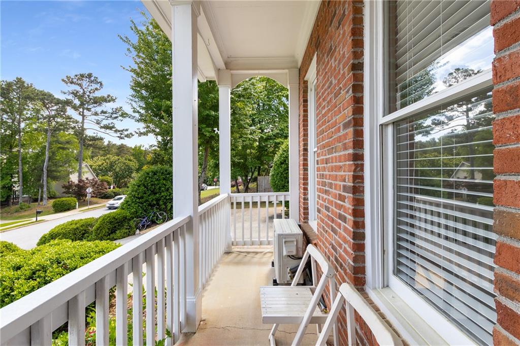 825 Yosemite Drive, Suwanee, Georgia image 8