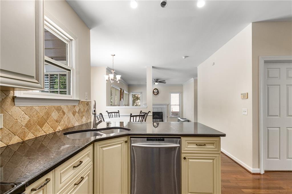 825 Yosemite Drive, Suwanee, Georgia image 19