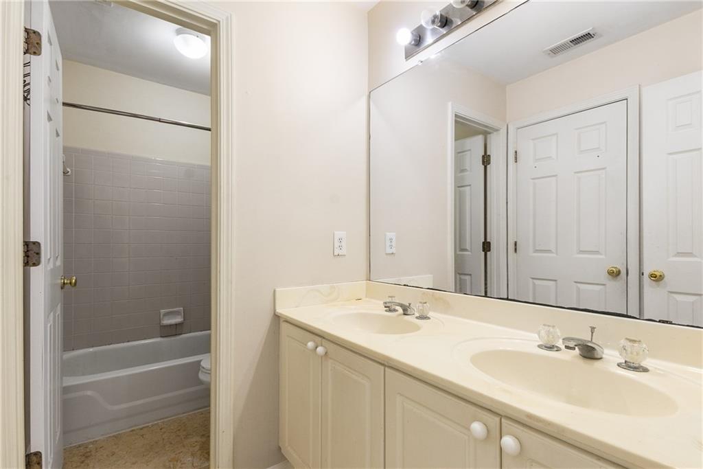 825 Yosemite Drive, Suwanee, Georgia image 29
