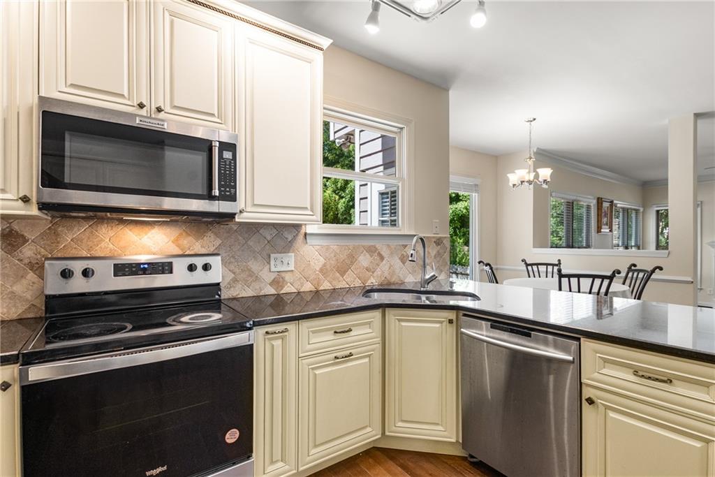 825 Yosemite Drive, Suwanee, Georgia image 18