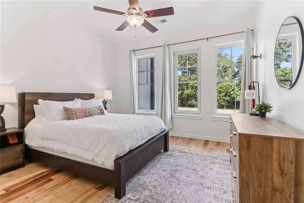 VILLAGE PLACE BROOKHAVEN - Residential