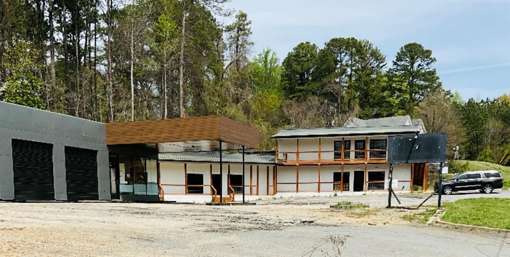 503 W Memorial Drive