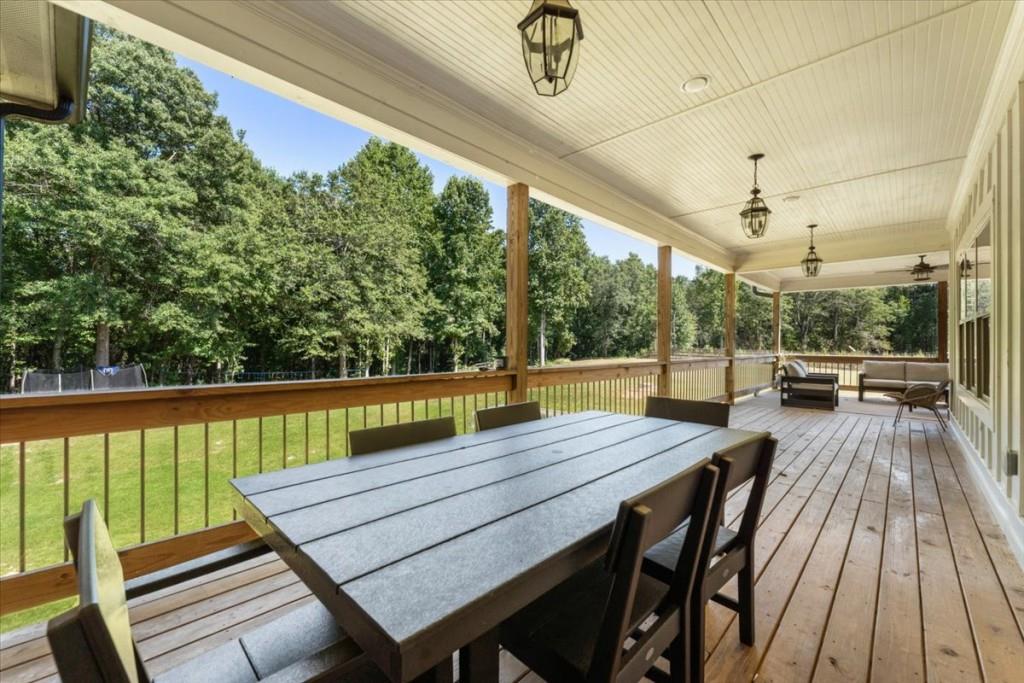915 Pool Road