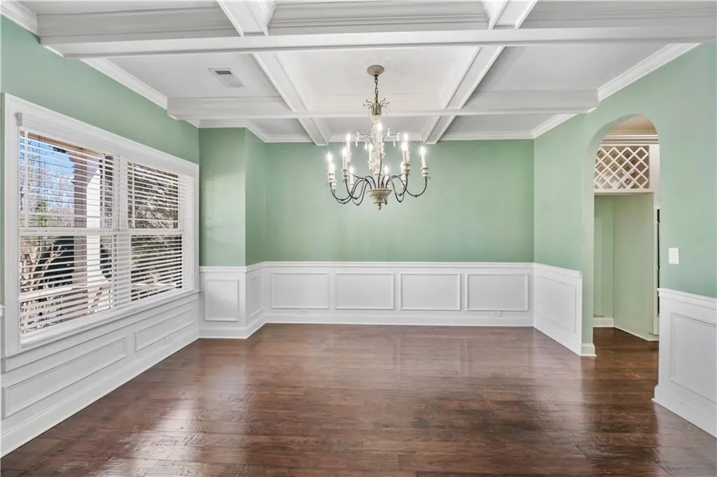 Cumming, Georgia 30028, United States, 5 Bedrooms Bedrooms, ,4 BathroomsBathrooms,Residential,Active,81265