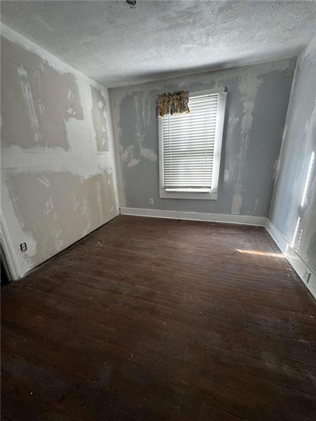 Photo of 3828 Collier Drive, Atlanta, GA 30331 (MLS # 7728739)