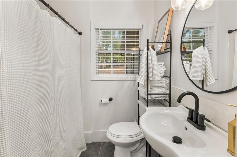 410 Wilkinson Drive, Atlanta, Georgia image 24