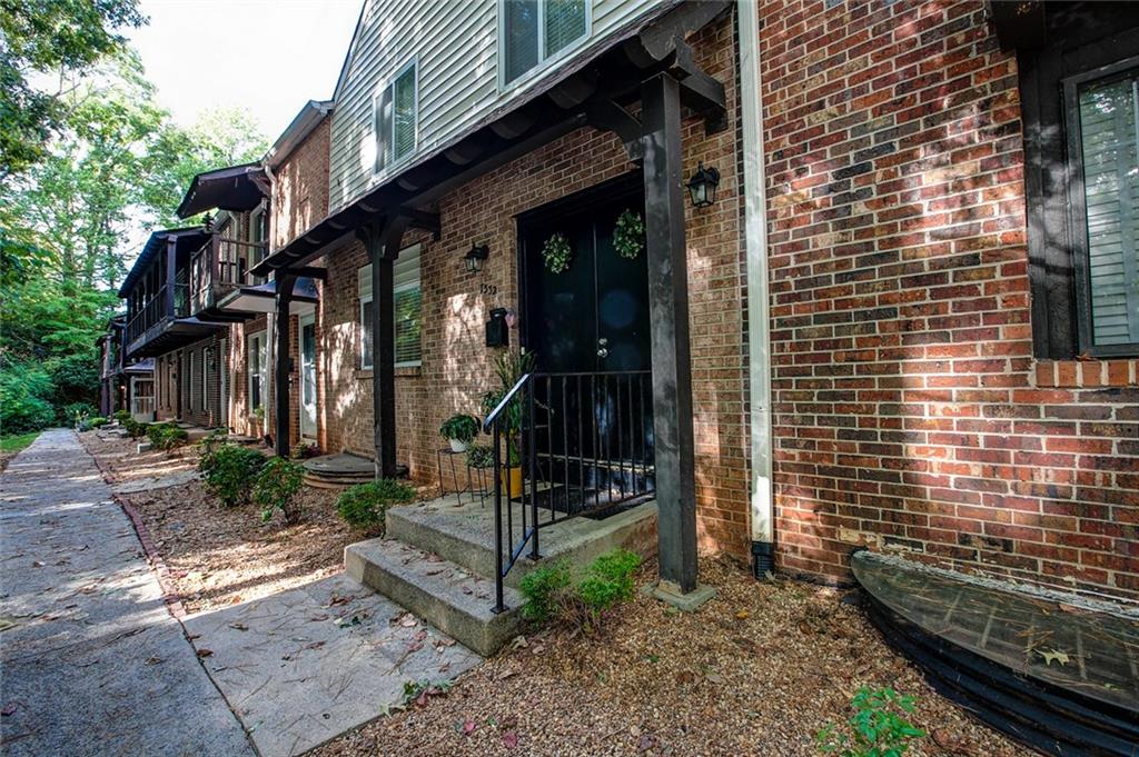 7332 Cardigan Circle, Atlanta, Georgia image 8