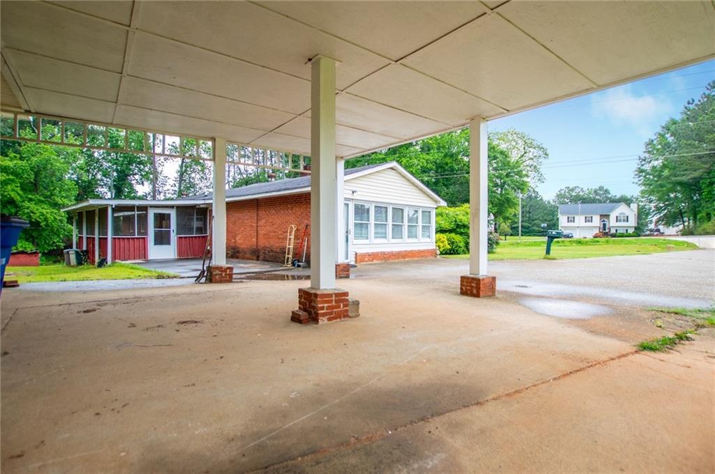 336 Burnt Hickory Road, Powder Springs, Georgia image 5