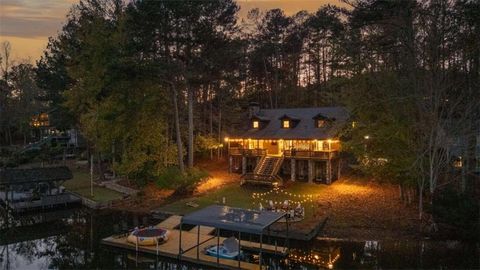 Homes For Sale - 129 Broadwater Court<br/> Waleska, GA 30183