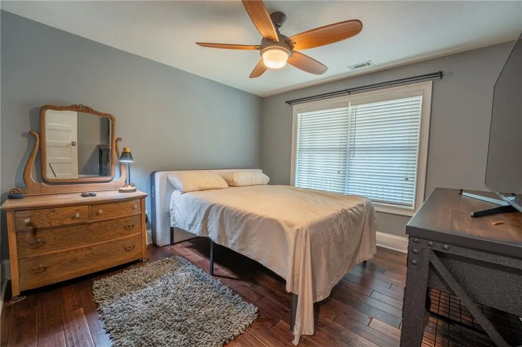 Clarkesville, Georgia 30523, United States, 4 Bedrooms Bedrooms, ,4 BathroomsBathrooms,Residential,Pending,115627