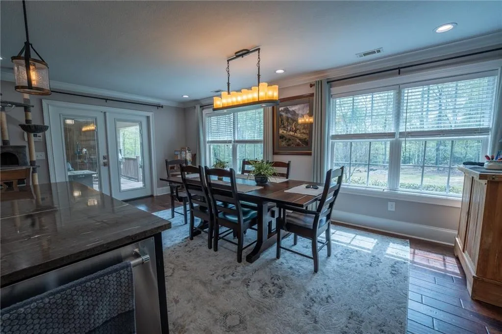 Clarkesville, Georgia 30523, United States, 4 Bedrooms Bedrooms, ,4 BathroomsBathrooms,Residential,Pending,115627