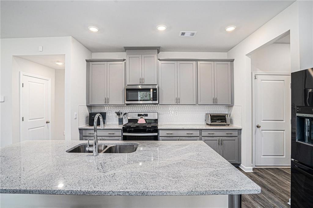 279 Persian Ivy Way, Dallas, Georgia image 4