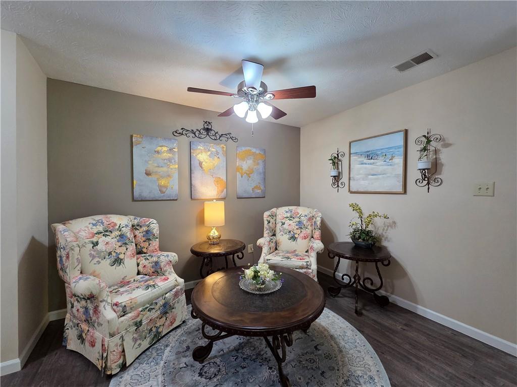 4214 Lake Pointe Circle, Roswell, Georgia image 8