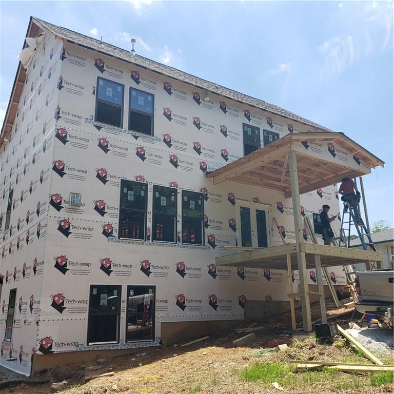 2425 Elmwood Circle