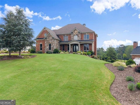 Homes For Sale - 4645 Manor Drive<br/> Gainesville, GA 30506