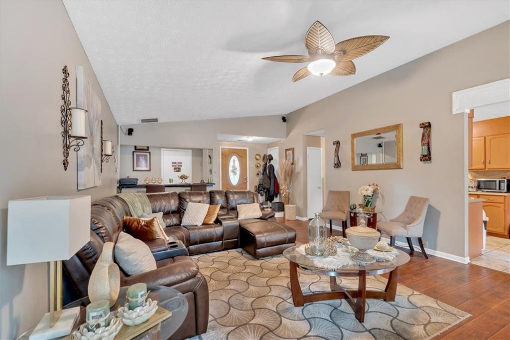 3902 Cedarwoods Way