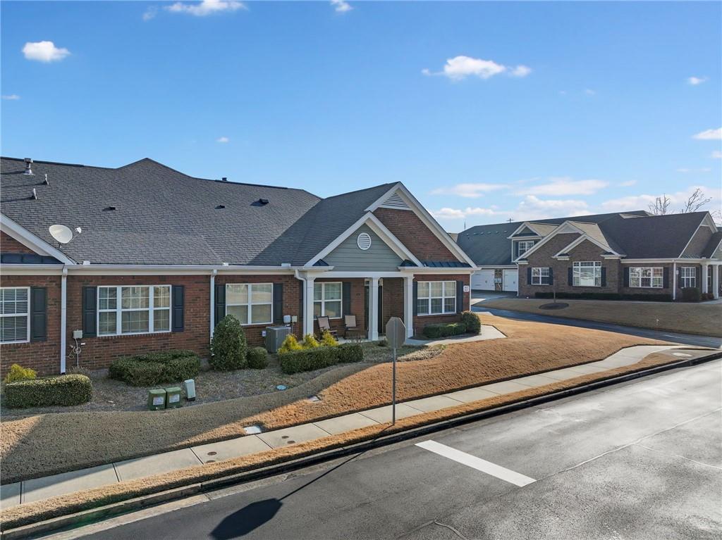 3421 Lindenridge Drive