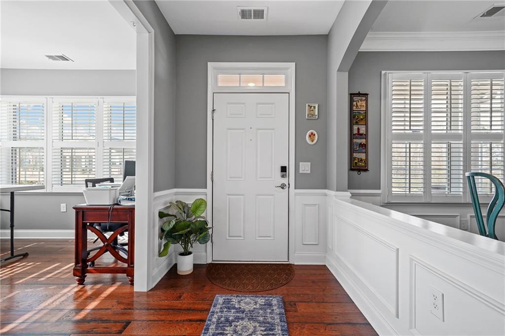 3421 Lindenridge Drive