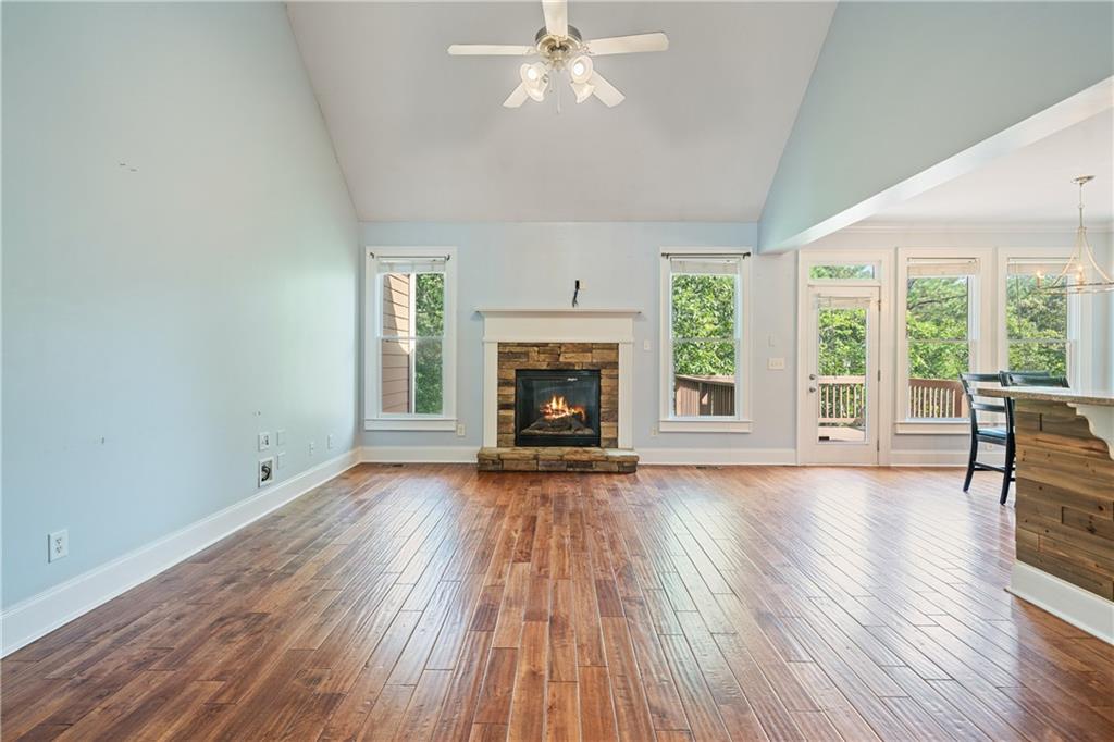 16 Creekview Drive SE