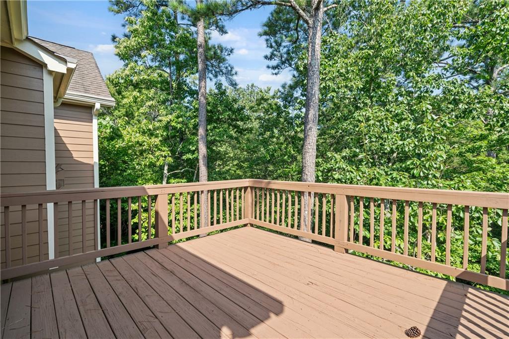 16 Creekview Drive SE