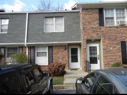 Contemporary style townhome with 2 bedrooms and 2 bathrooms. Separate living room with fireplace. Roommate floor plan. Outside has a deck, great for entertaining. Newly renovated! New carpet, paint, and light fixtures. Gorgeous kitchen with appliances included. Fenced in the back-yard area is perfect for pets. Location is walking distance to the huge Briscoe Park across the street. There are 2 assigned parking spots.