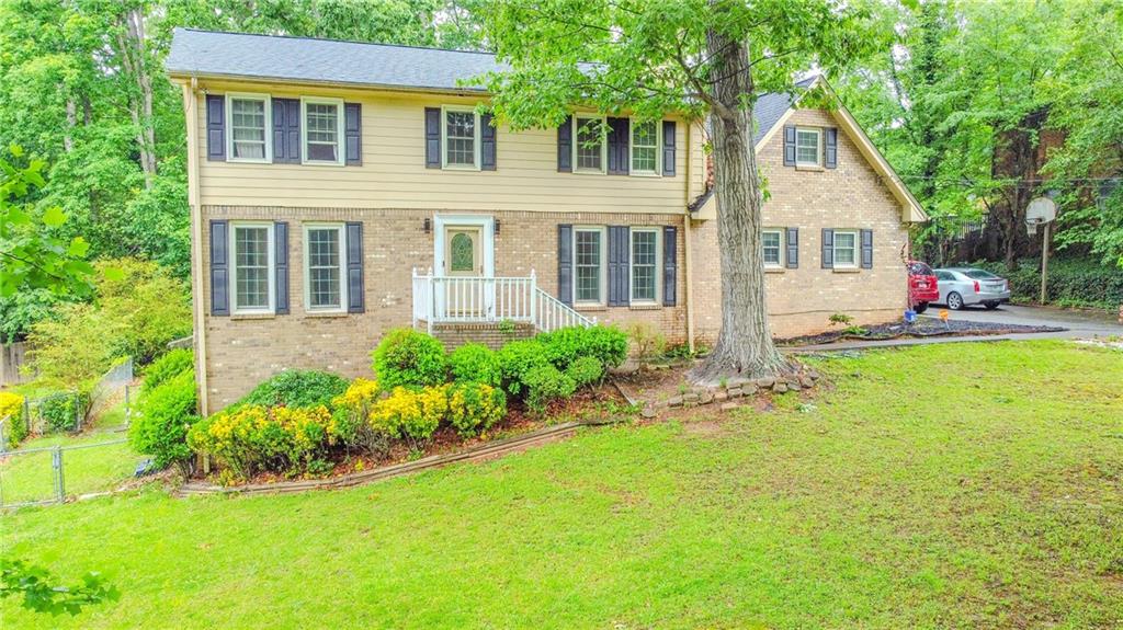 5293 Sandy Shoals Lane, Stone Mountain, Georgia image 3