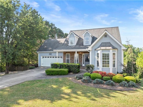 Homes For Sale - 7250 Bannister Road<br/> Cumming, GA 30028