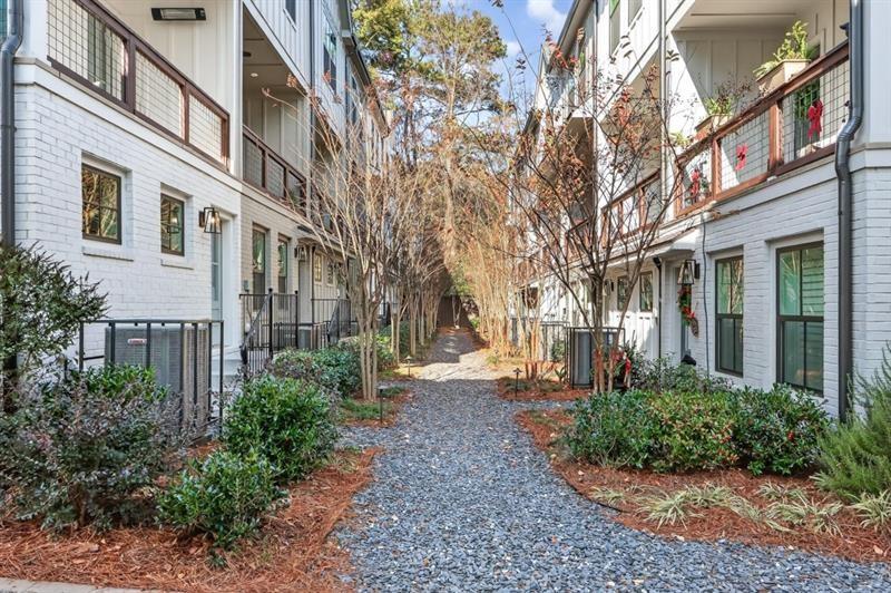 4455 Dandelion Lane