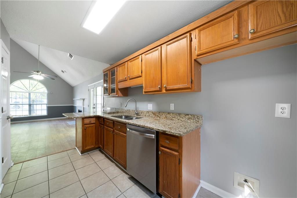 30 Village Drive, Cartersville, Georgia image 10