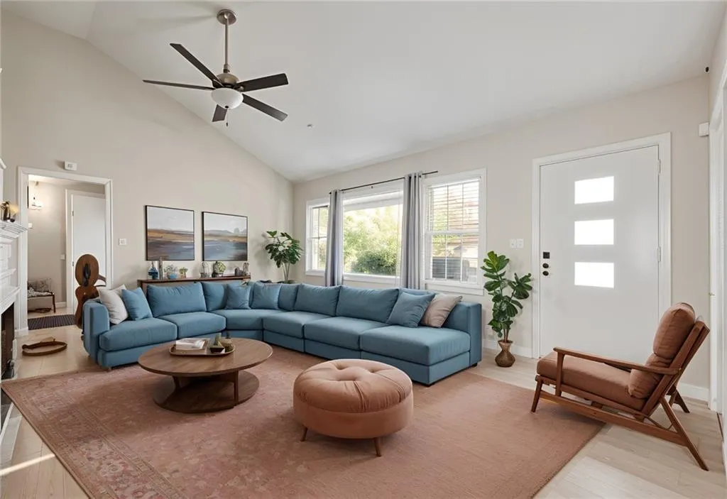 East Point, Georgia 30344, United States, 3 Bedrooms Bedrooms, ,1 BathroomBathrooms,Residential,Active,30598